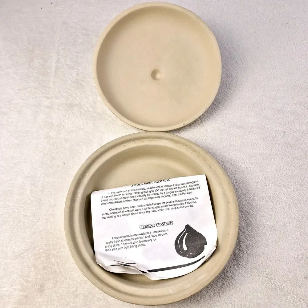 SUPERSTONE Bake & Serve, Sassafras. 1993 Lidded Chestnut/Garlic Roaster.